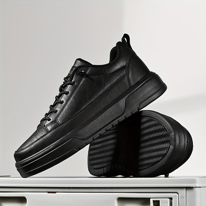 Erkaklar uchun bir rangli skeyt poyabzallari, sirpanmaydigan, ochiq havoda yurish va sayohat uchun qulay krossovkalar