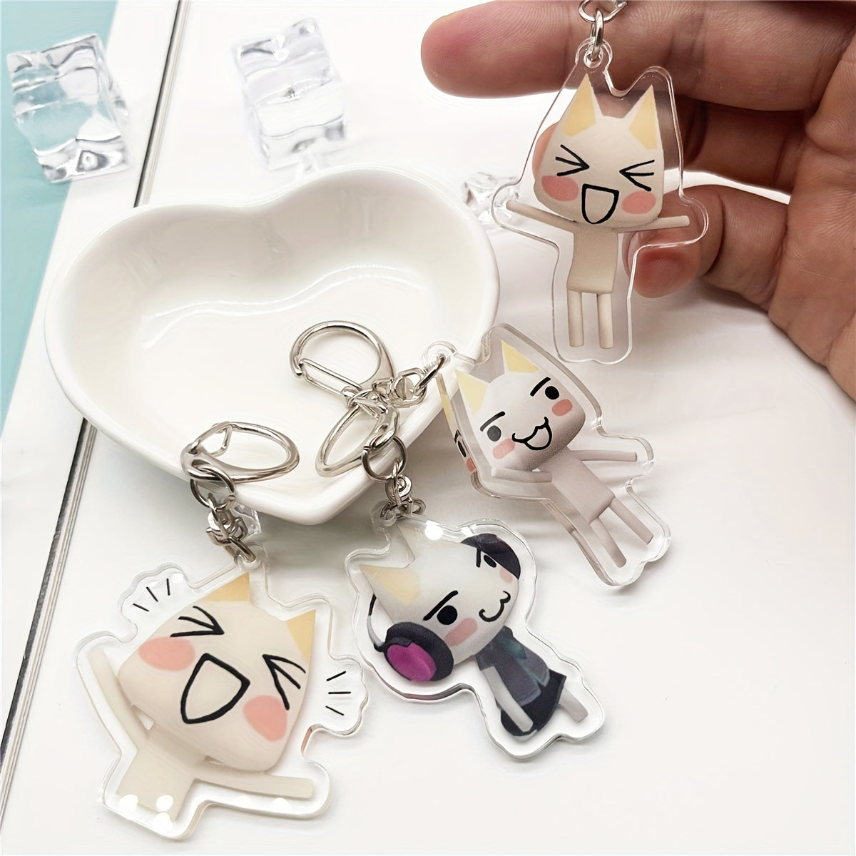 Llavero de acrílico Cartoon Cat para bolsos y joyería, pequeño colgante, regalo para fans