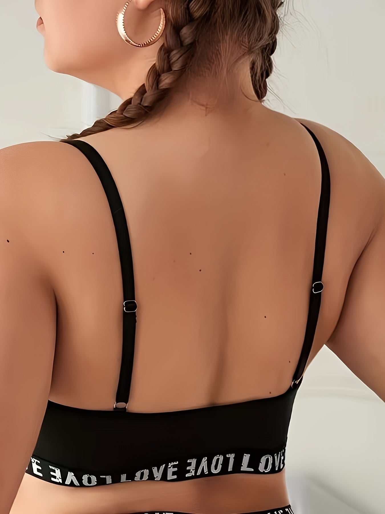 Plus o'lchamli ayollar uchun nafas oladigan ko'k choyshabli bezakli bra bilan opaq polyester