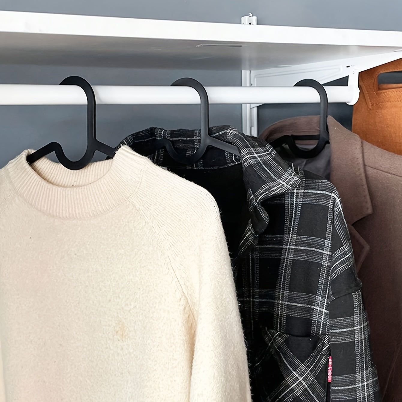Set of 5 Black Non-Slip Hangers Space-Saving Garment Racks for Home and Dorm Use