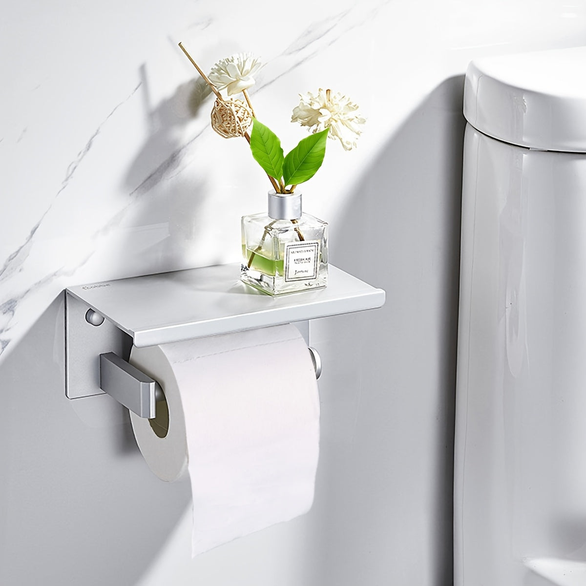 Uyda foydalaniladigan qog'oz mahsulotlari, jumladan, hojatxona qog'ozi, rolik qog'ozi, salfetka va tozalash mahsulotlari, uy va tijorat muhitlari uchun mukammal. Kundalik foydalanish uchun ideal va ajoyib Rojdestvo sovg'alari bo'ladi.