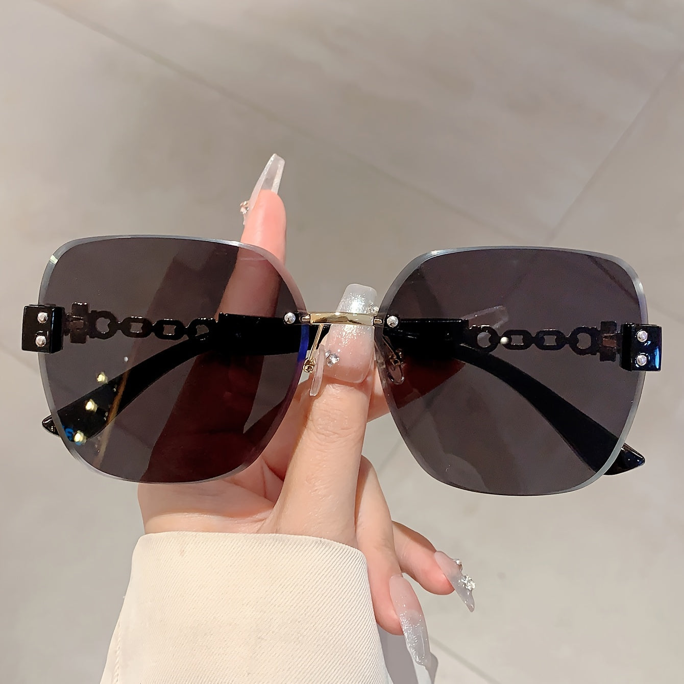 Gafas de moda sin montura con degradado ombré para mujer, ideales para vacaciones en la playa o fiestas