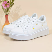 Women's Low-Top Lace-Up Sneakers with Embroidered Daisy Design for All Seasons