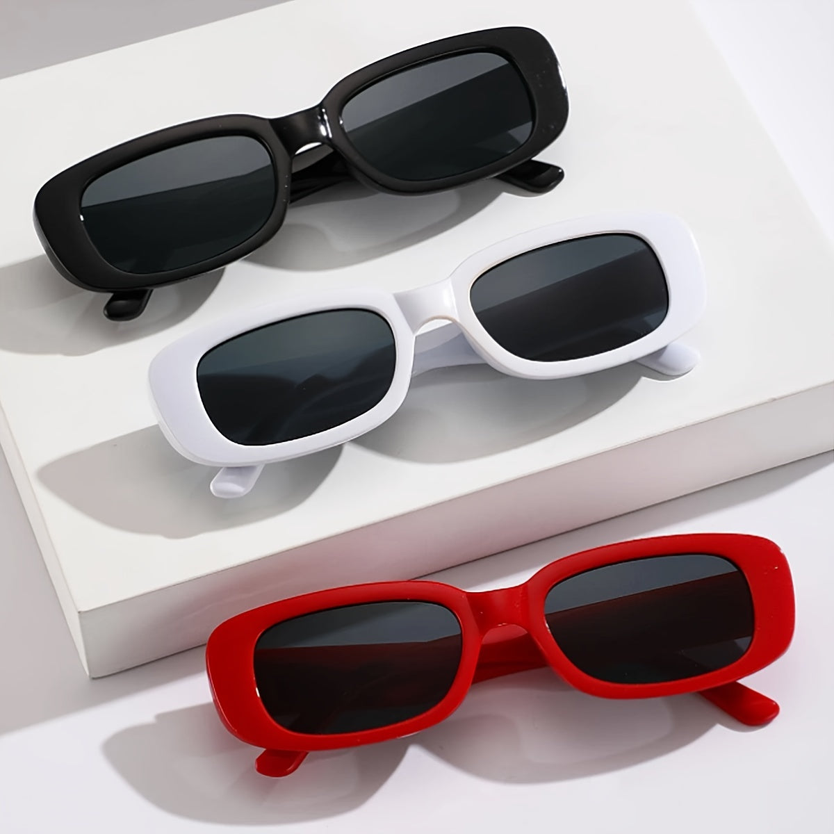 3 ta uniseks to'rtburchak ko'zoynaklar to'plami Qora Oq Qizil Y2K moda aksessuarlari