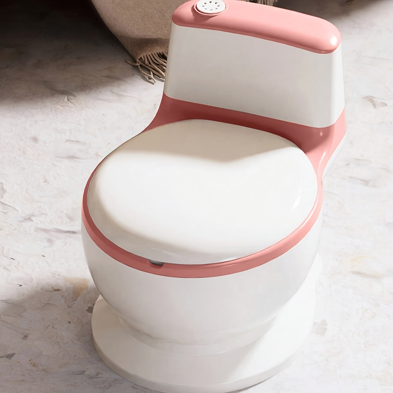 Katta o'lchamdagi bolalar uchun potty o'qitish tualet o'rindig'i aralash ranglarda, kichkintoylar uchun ideal. Plastik materialdan tayyorlangan.