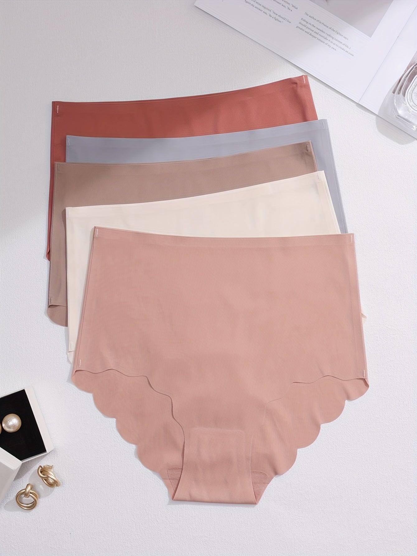 Women's Seamless High Waist Panties Set with Scalloped Trim and Stretch Material