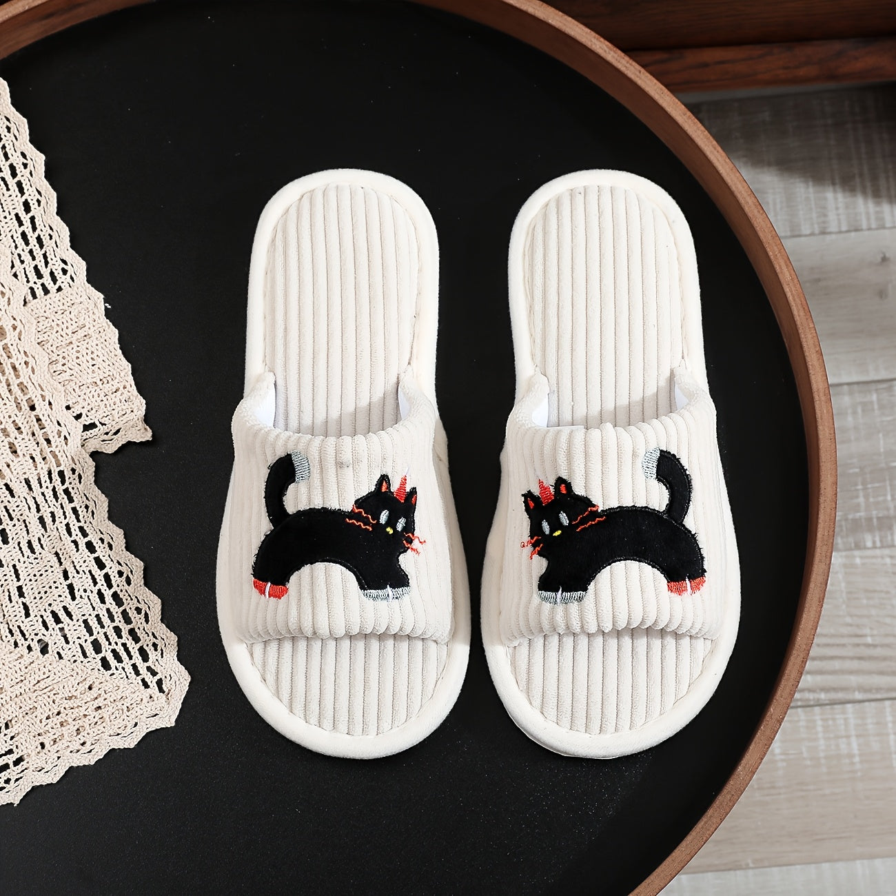 Women's Cartoon Cat Slip-On Slippers | EVA Sole Non-Slip Indoor House Shoes