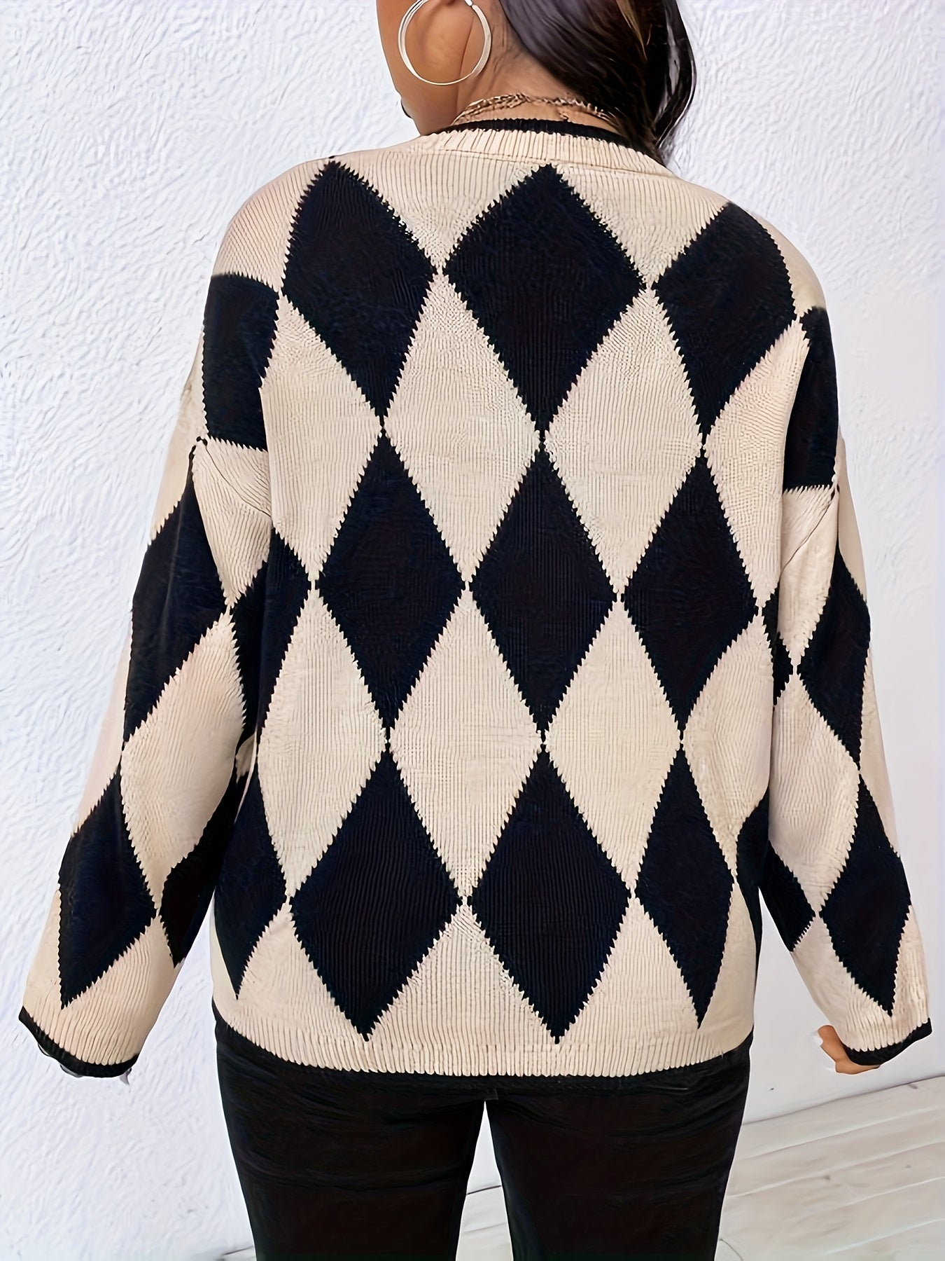 Plus Size Women's Argyle V-Neck Cardigan Lightweight Sweater Black Casual Layering