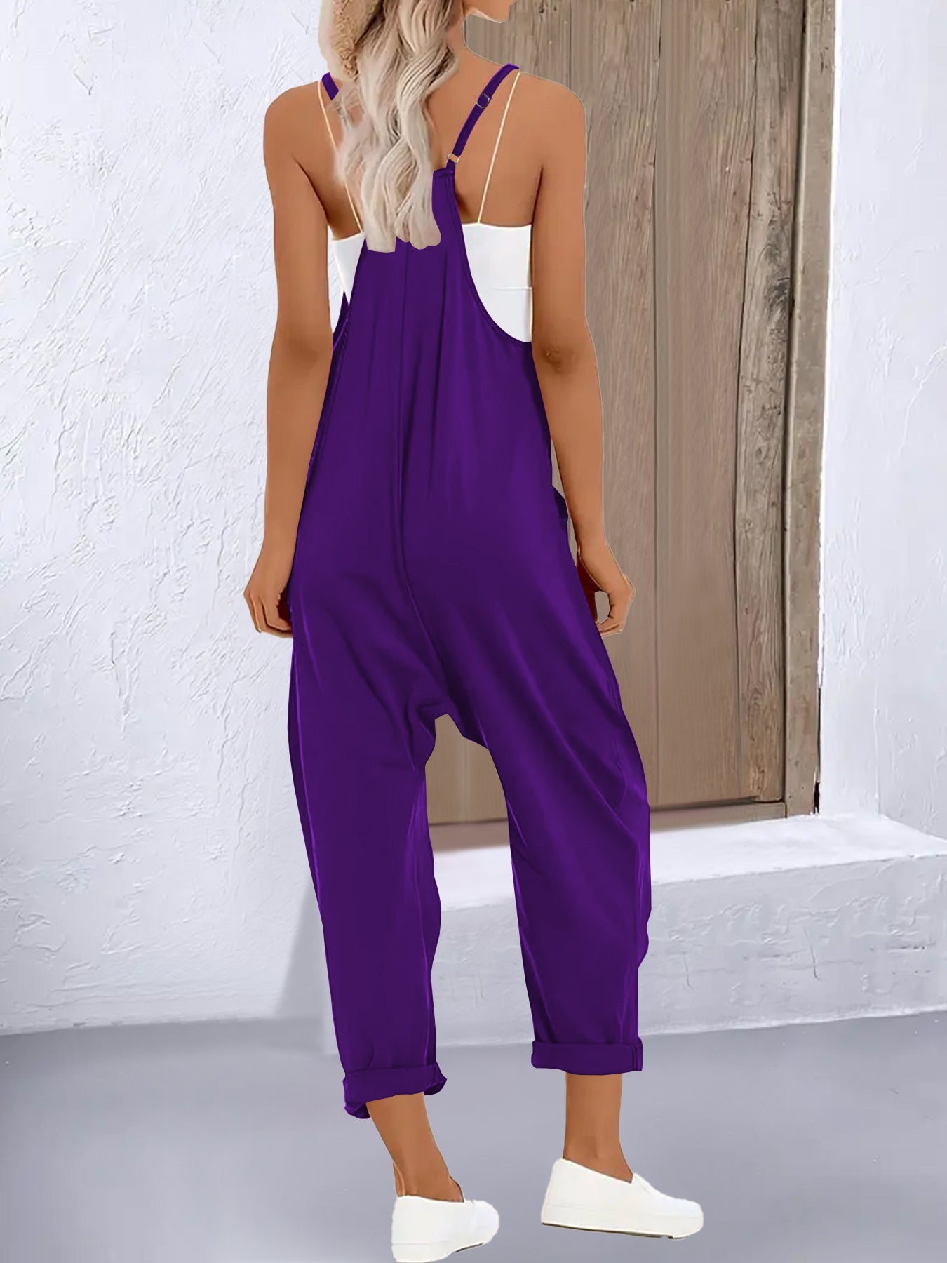 Plus Size Women's Sleeveless Jumpsuit Solid Color V-Neck Wide Leg