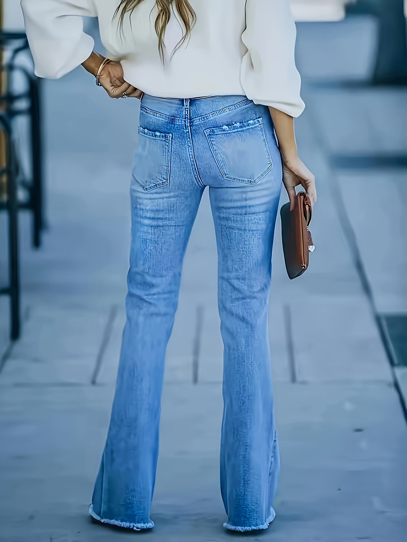 Women's Flared Jeans with Pockets, Stretchy Denim, Casual Bell-Bottoms