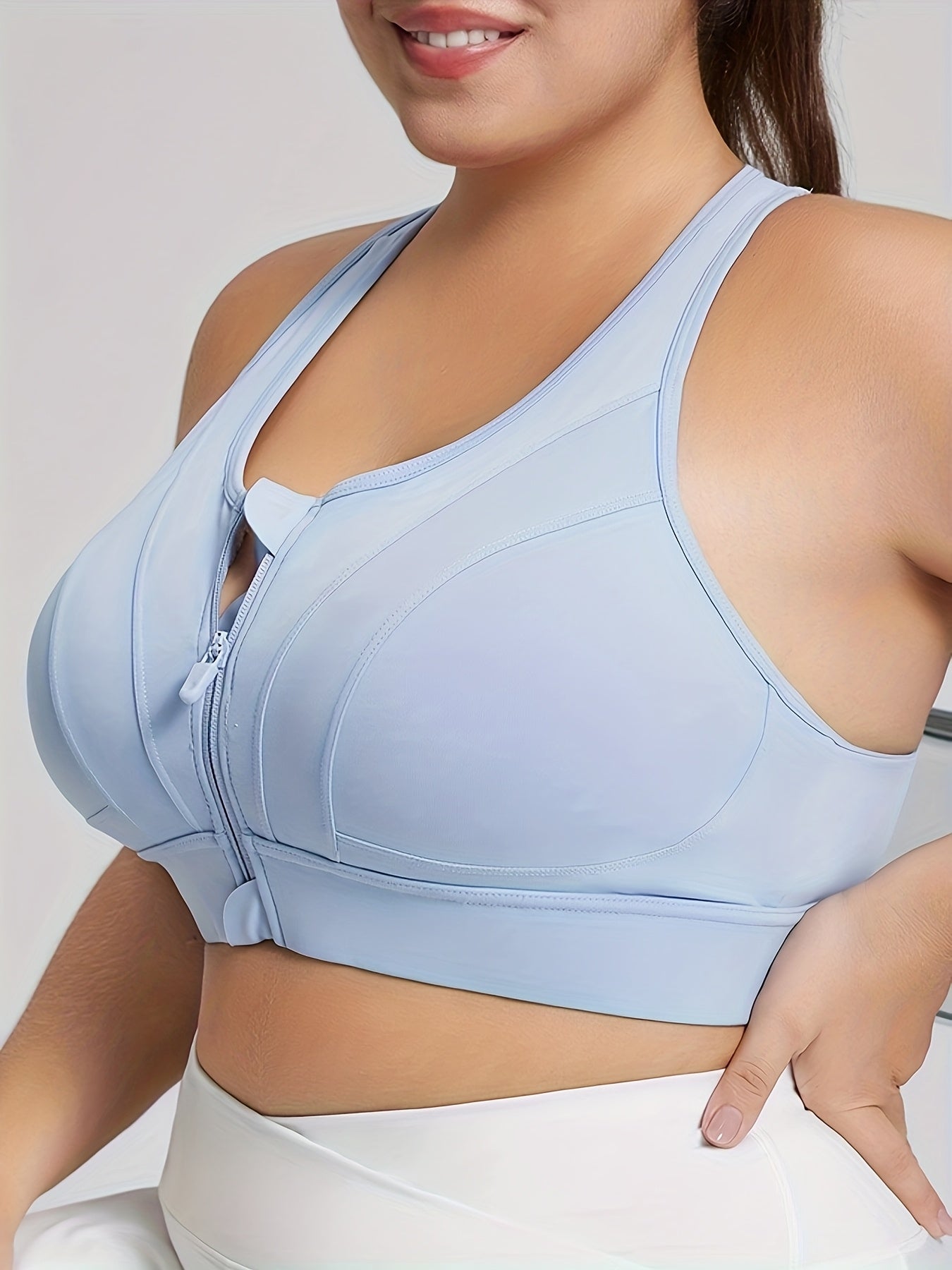 Plus Size Sports Bra with Zipper Adjustable Straps Yoga Pilates Vest