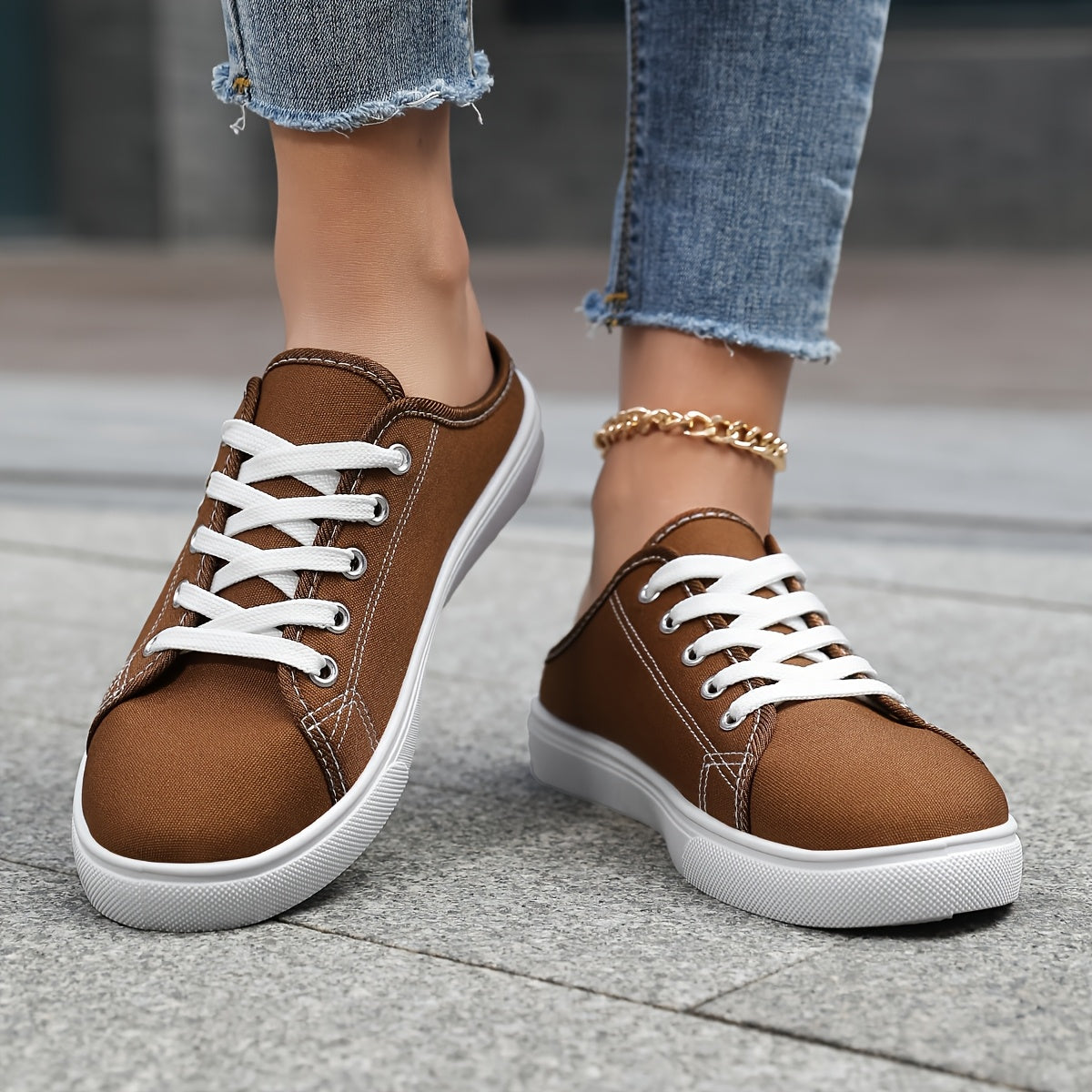 Ayollar uchun slip-on kundalik poyabzal nafas oladigan mato, sirpanmaydigan taglik, qora, oq, pushti