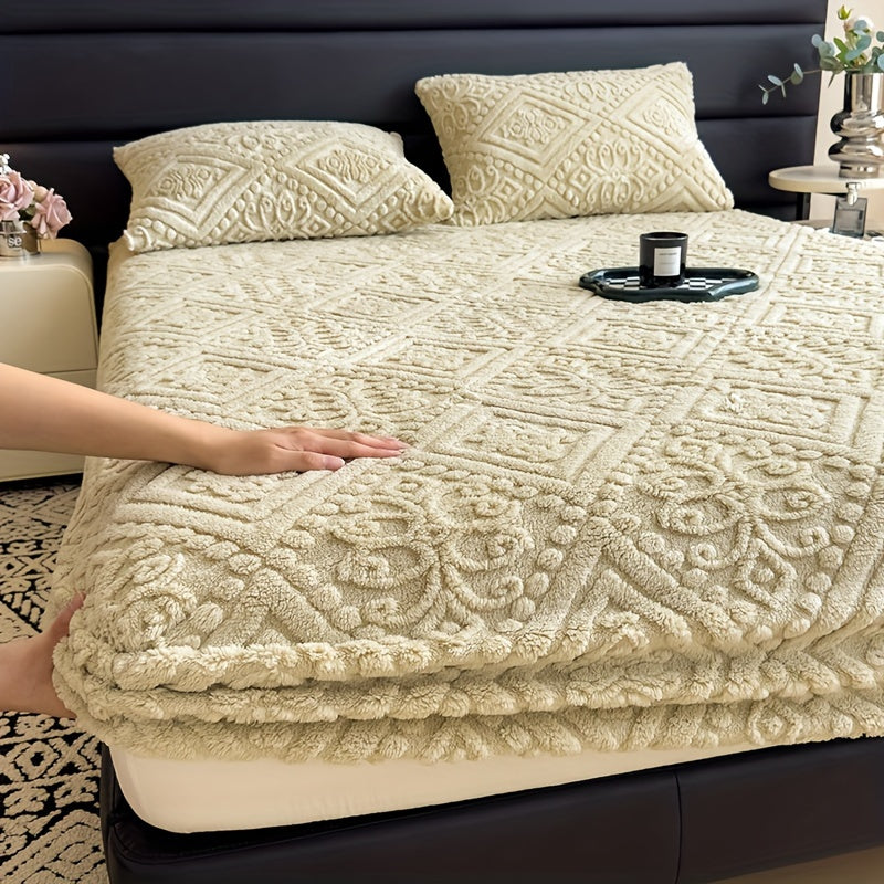 Autumn Winter Bedding Fitted Sheet Luxurious Taffeta Carved Design Soft Knit Solid Color Machine Washable