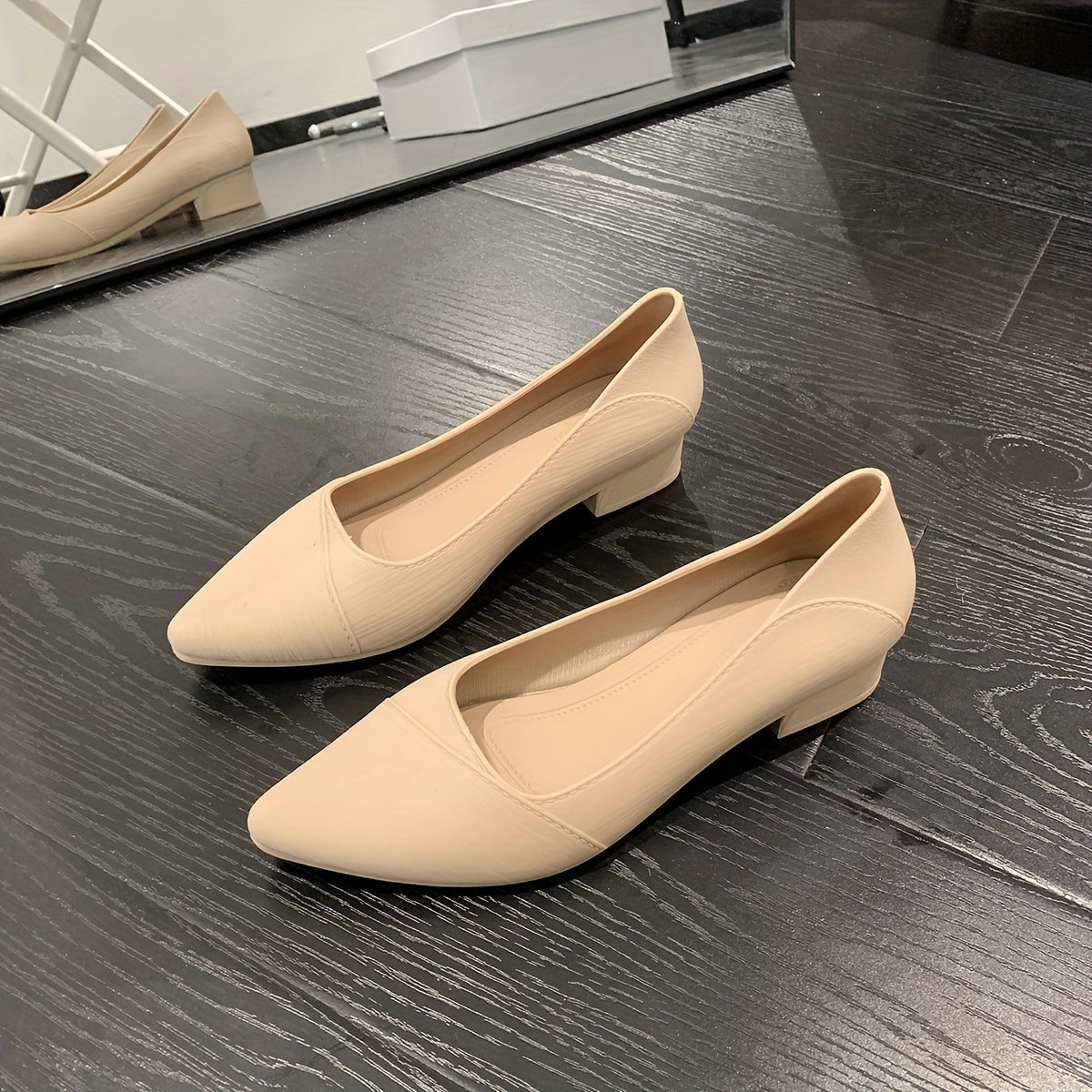 Women’s Solid Color Chunky Heels Casual Point Toe Slip-On Pumps