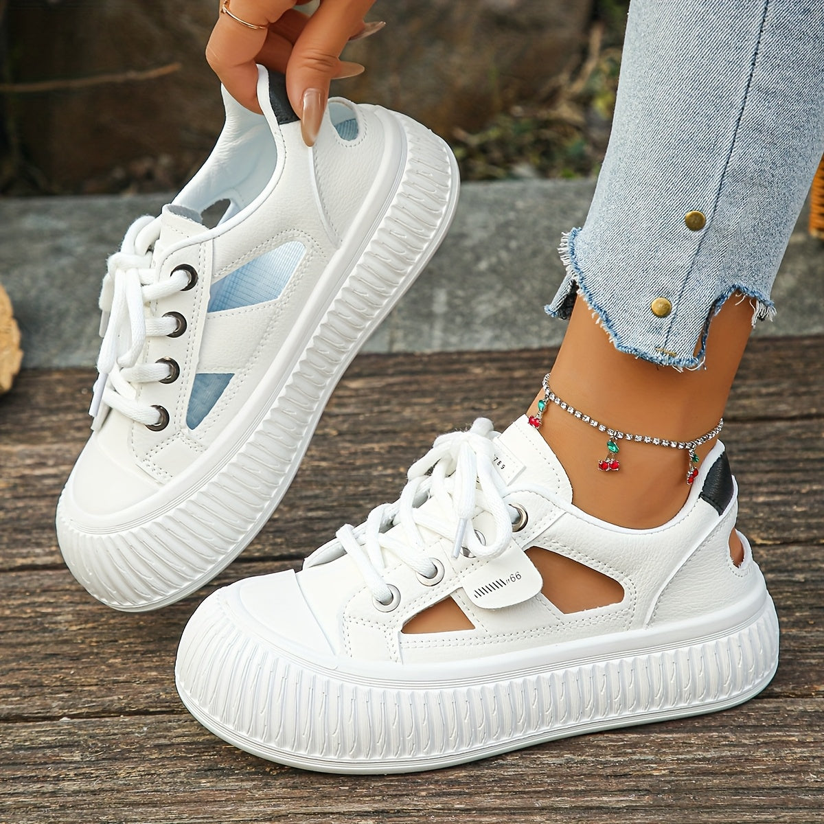 Women Casual Lace-Up Sneakers Thick Sole White Round Toe Summer Fashion