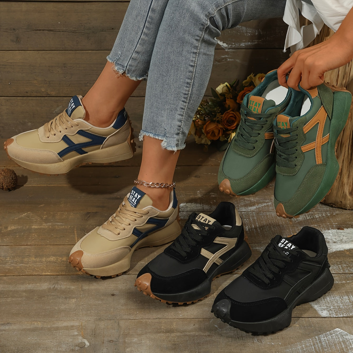 Women's Lightweight Running Sneakers Casual Lace-Up Flats Breathable Fabric