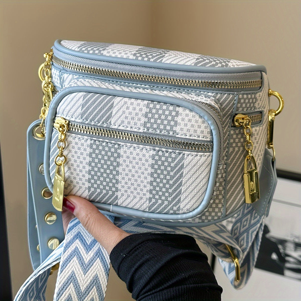 Ayollar uchun Koreys moda ko'krak sumkasi, chiziqli dizayn, sozlanadigan kamar, zip yopilishi