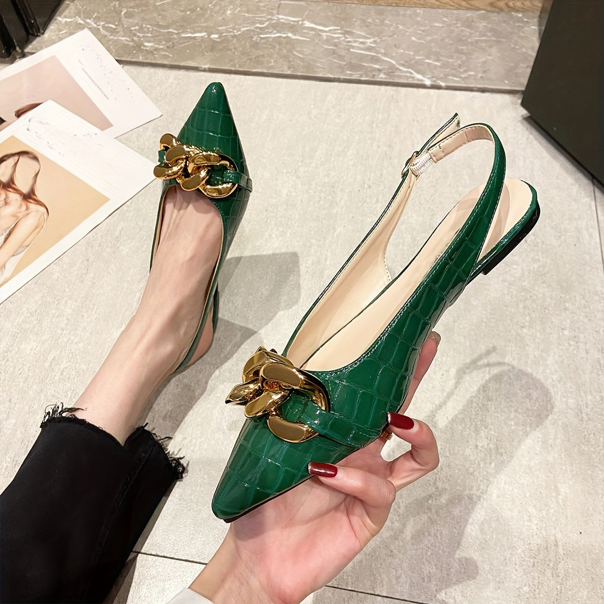 Women's Flat Shoes with Chain Decor Pointed Toe T-Strap Slip-On Summer Breathable