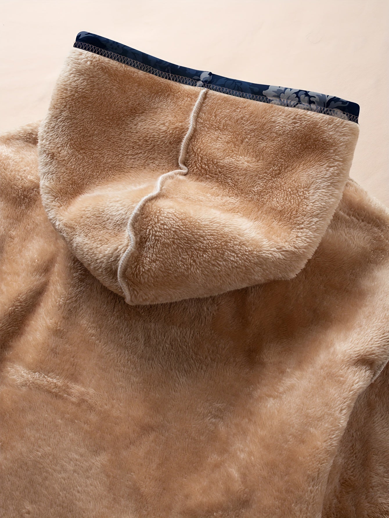 Plus o'lcham ayollar uchun fleece bilan qoplangan gulliy bosma kapüşonli uzun qolli kundalik svitshot