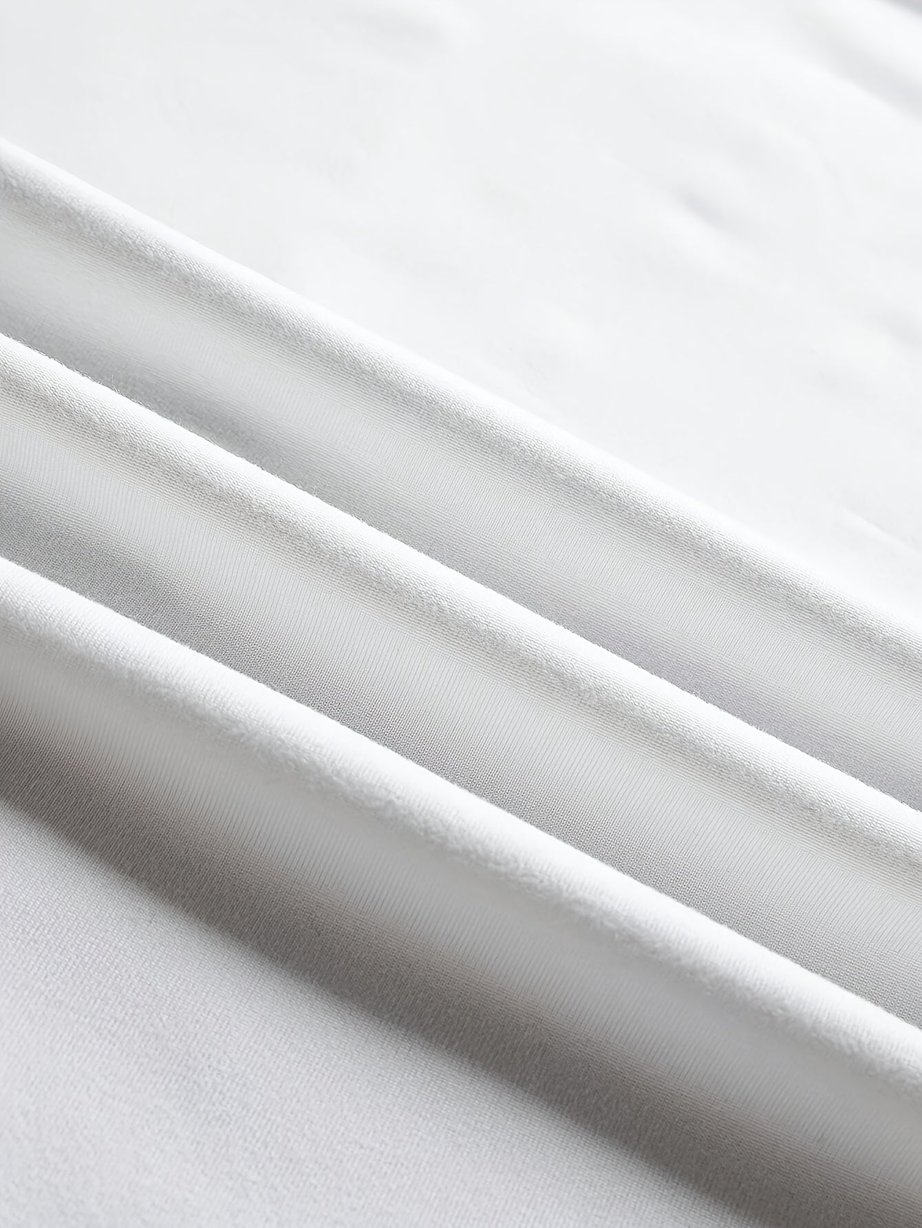 Bahor yoz uchun tasodifiy bosma polyester futbolka, dumaloq bo'yin bilan