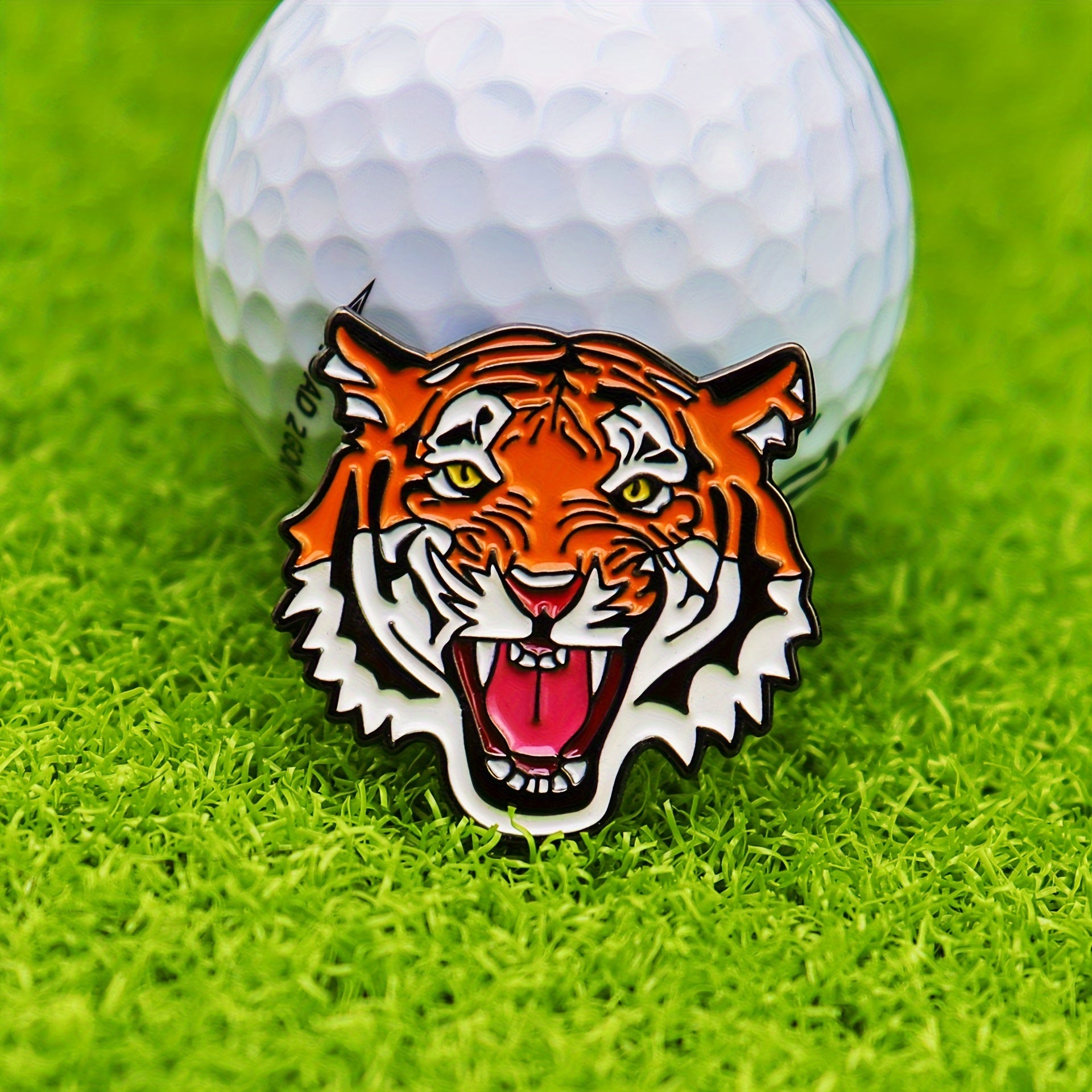 Golf Hat Clip and Ball Marker Set with Tiger Head Design Magnetic Clip for Golfers
