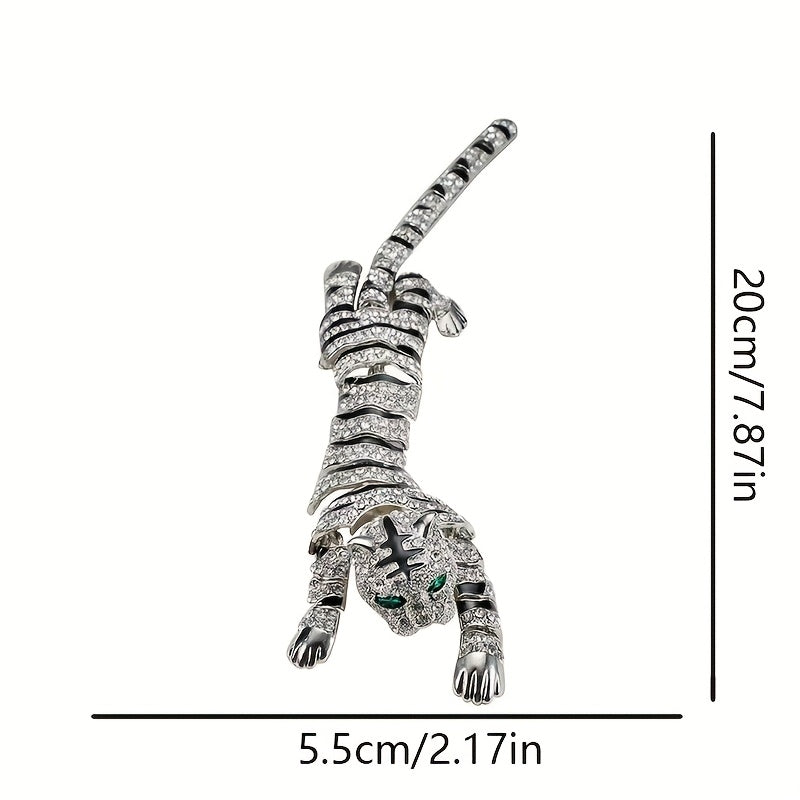 Vintage Tiger Design Brooch with Movable Joints and Exaggerated Diamonds