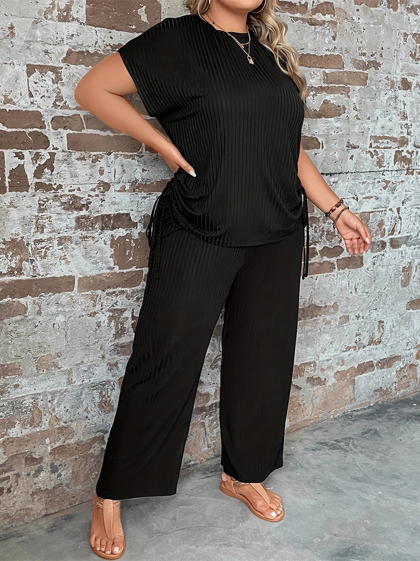 Plus Size Women's Solid Two-Piece Set Crew Neck Cap Sleeve Top and Pants