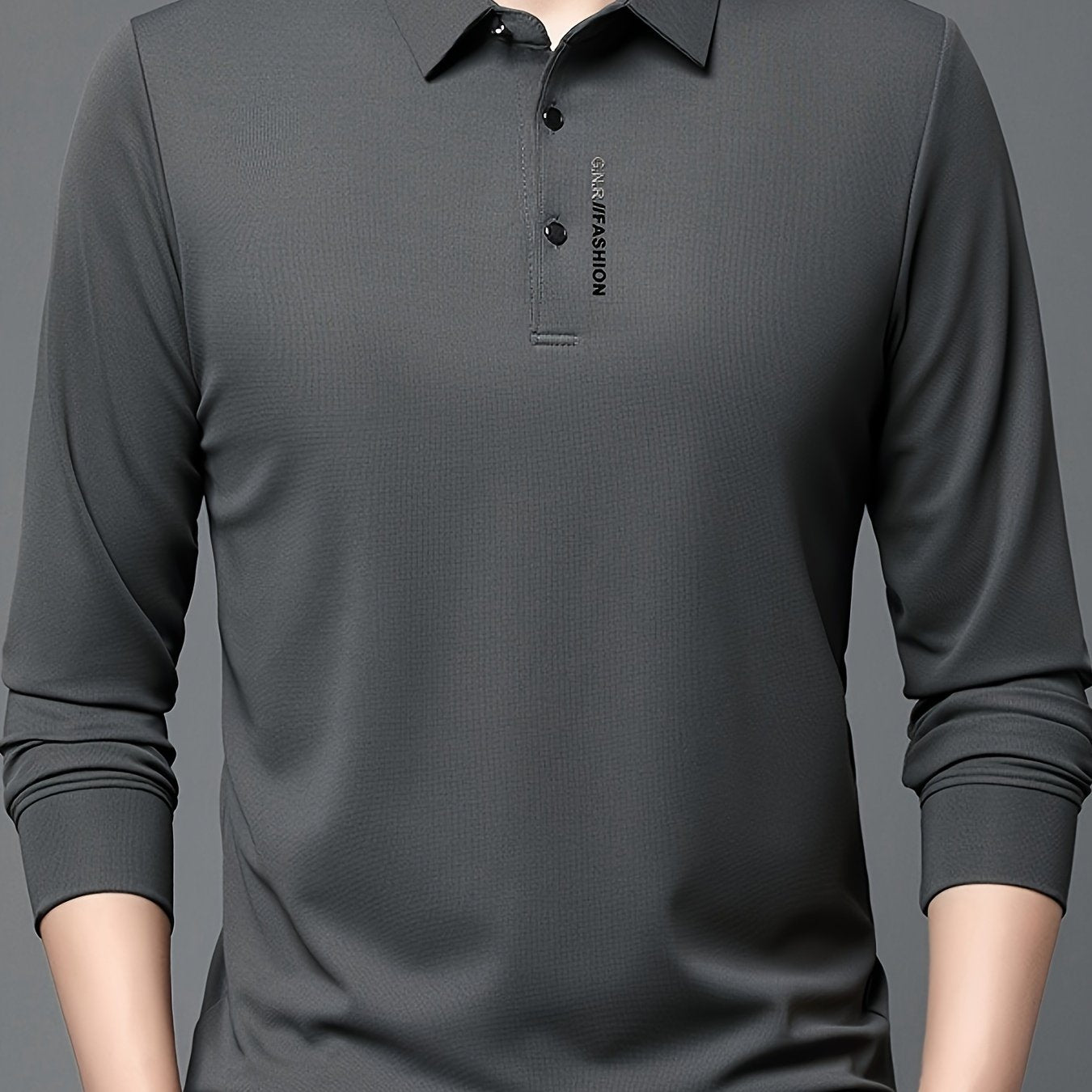 Erkaklar uchun bir rangli yengli futbolka, barcha mavsumlar uchun mos, tasodifiy uslub va havo o'tkazuvchanligi bilan ajralib turadi. Kundalik kiyim yoki sovg'a sifatida ideal.