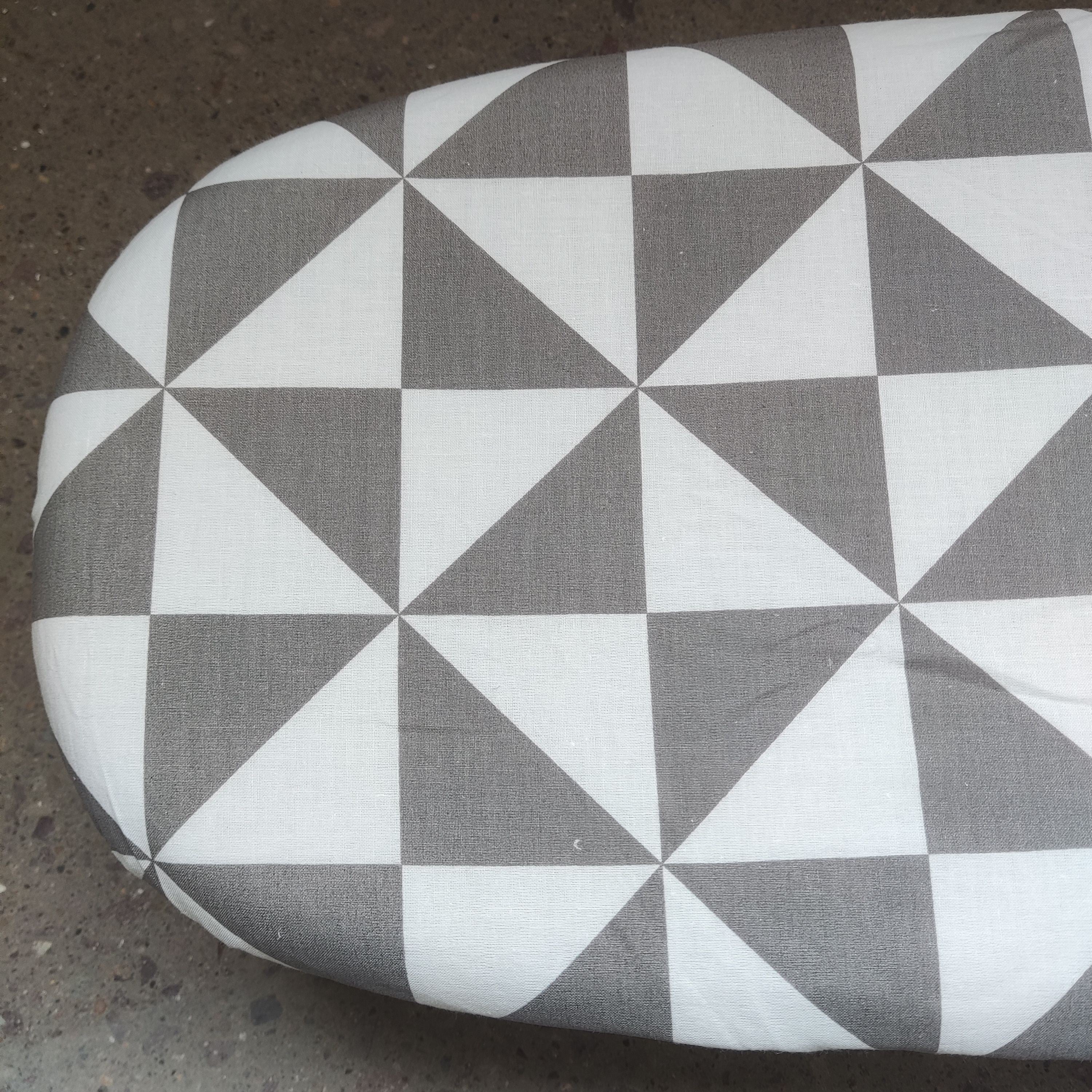 Small Plaid Pattern Tabletop Ironing Board Durable Plastic Space-Saving Compact