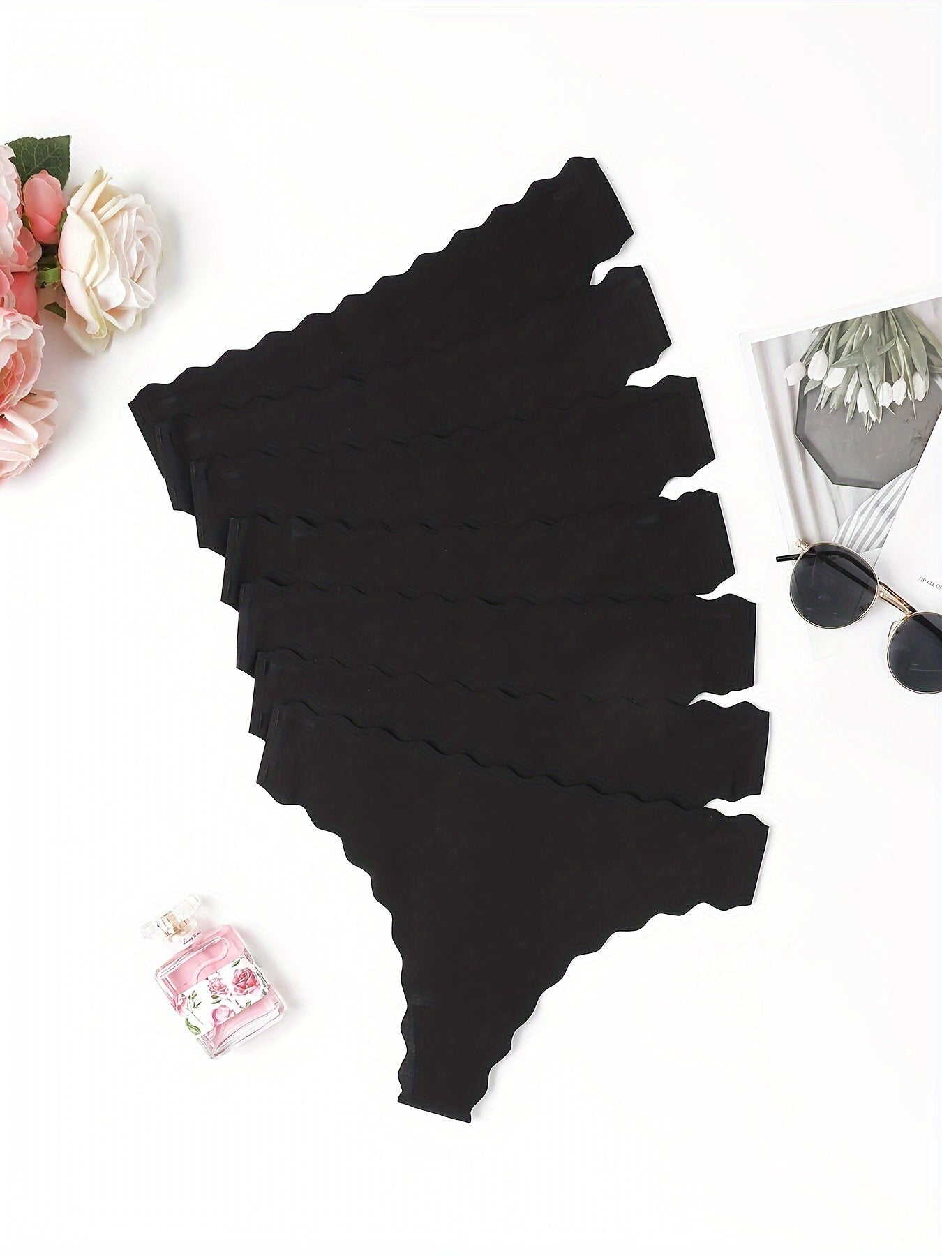 Black Seamless Thongs for Women Solid Color Knit Fabric V-String Underwear