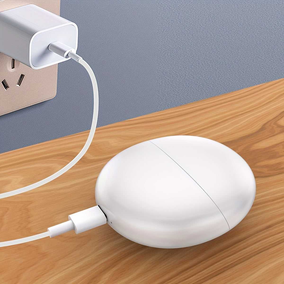 LED chiroq bilan USB orqali zaryadlanadigan elektr tirnoq kesgichi, tez manikur, oq va kulrangda portativ dizayn.