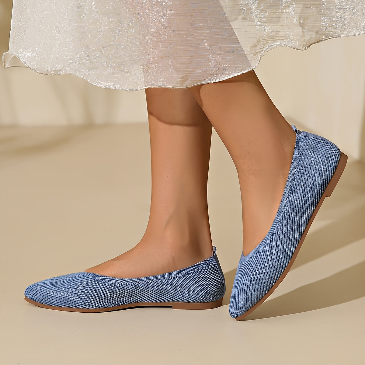 Women's Knitted Flats Point Toe Breathable Slip Ons for Daily Wear