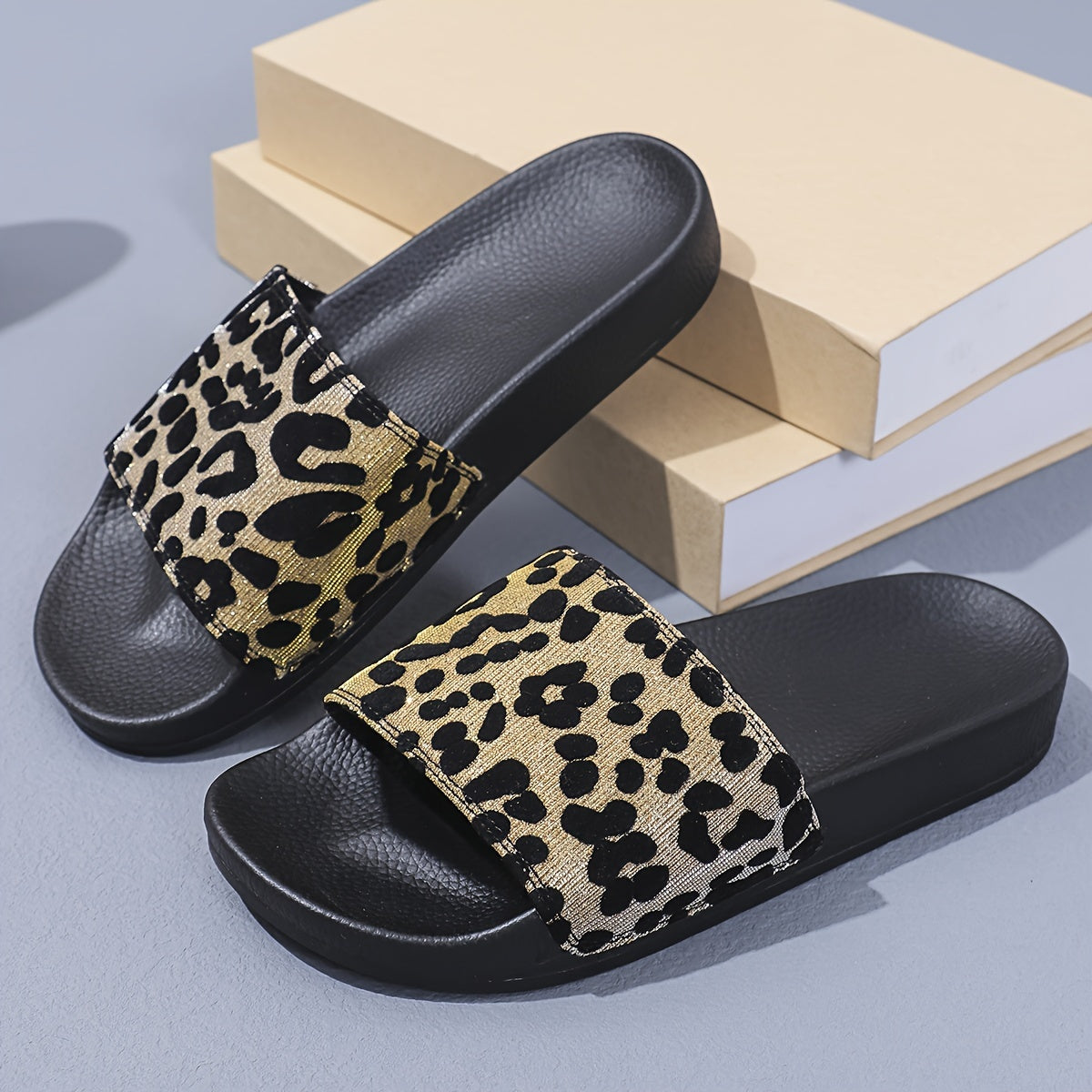 Women's Leopard Print Flat Slides Summer Casual Indoor Outdoor Sandals