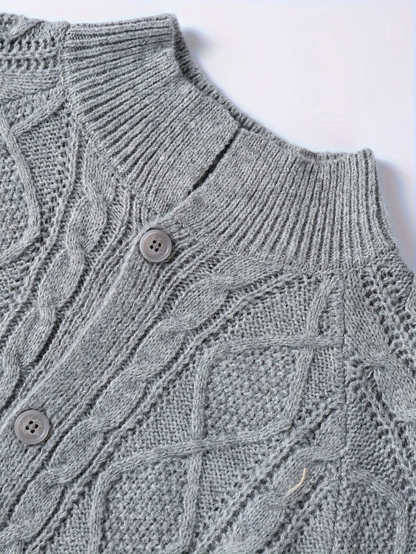 Erkaklar uchun plussiz viscose kardigan, to'g'ri bo'yinli, qattiq rangda, kuz/qish mavsumi uchun o'rtacha cho'ziladigan mato. 100% viscose uzun qo'lqonli sviter jakketi.