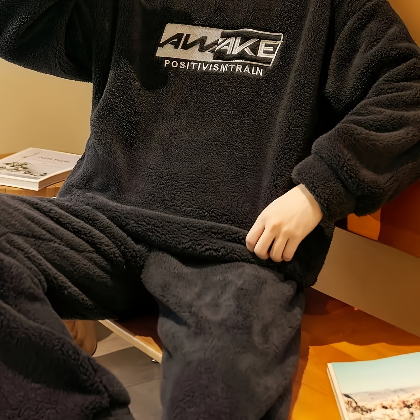 Men's Fleece Pajama Set Long Sleeve Crew Neck Loose Fit Fall Winter Lounge Polyester