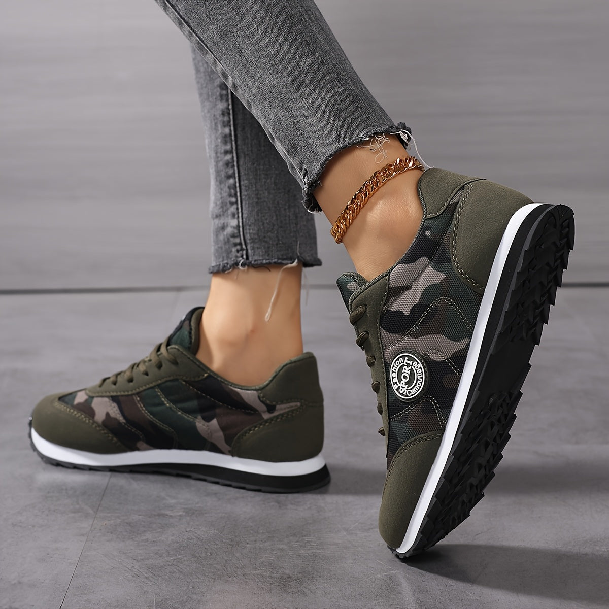 Women's Plus Size Casual Breathable Lace-Up Sneakers for Running and Walking