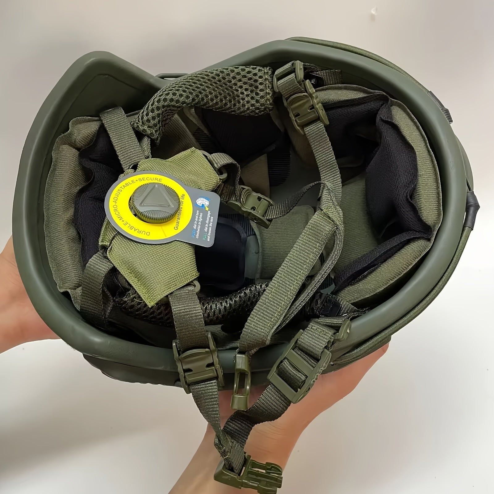 Green Fiberglass Tactical Helmet with Adjustable Suspension for Outdoor Sports and Paintball