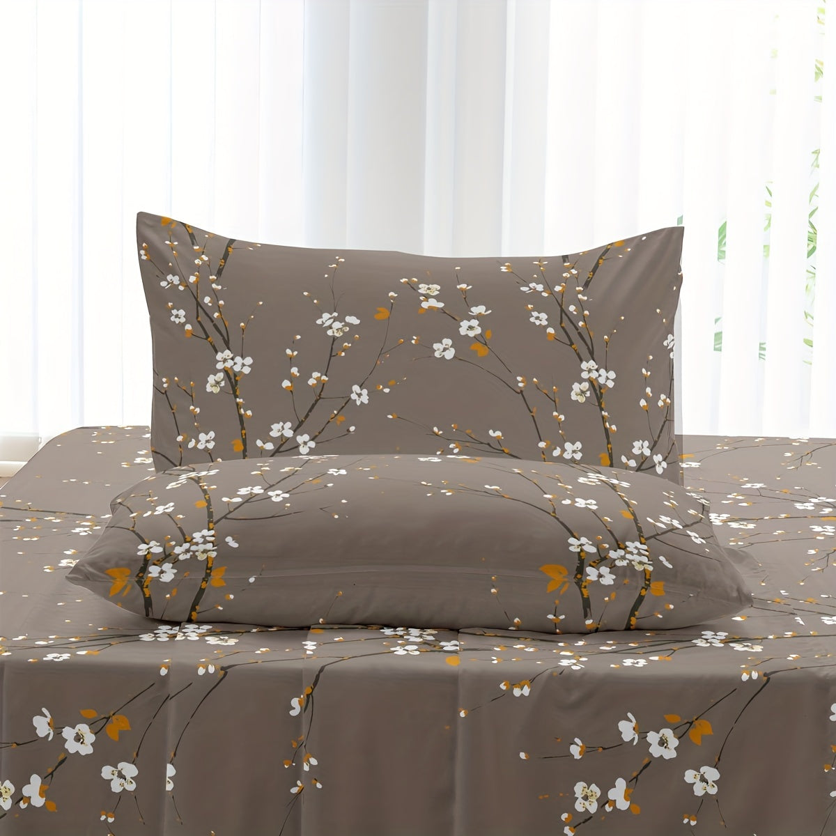 Set of Four Flower Print Fitted Sheets with Pillowcases Breathable Soft Cotton