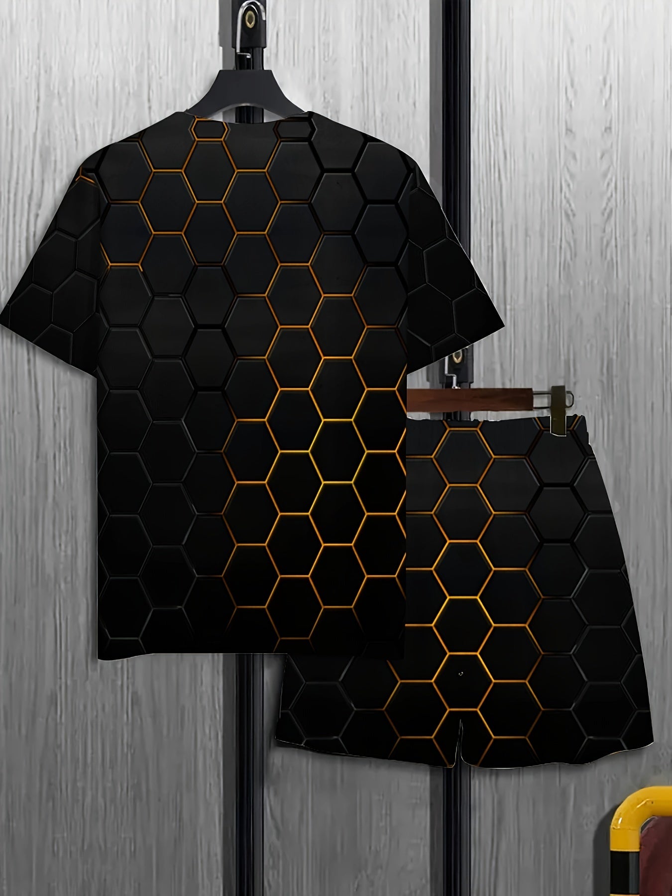 Men's Plus Size Sportswear Set T-Shirt and Shorts Honeycomb Texture Letter Print