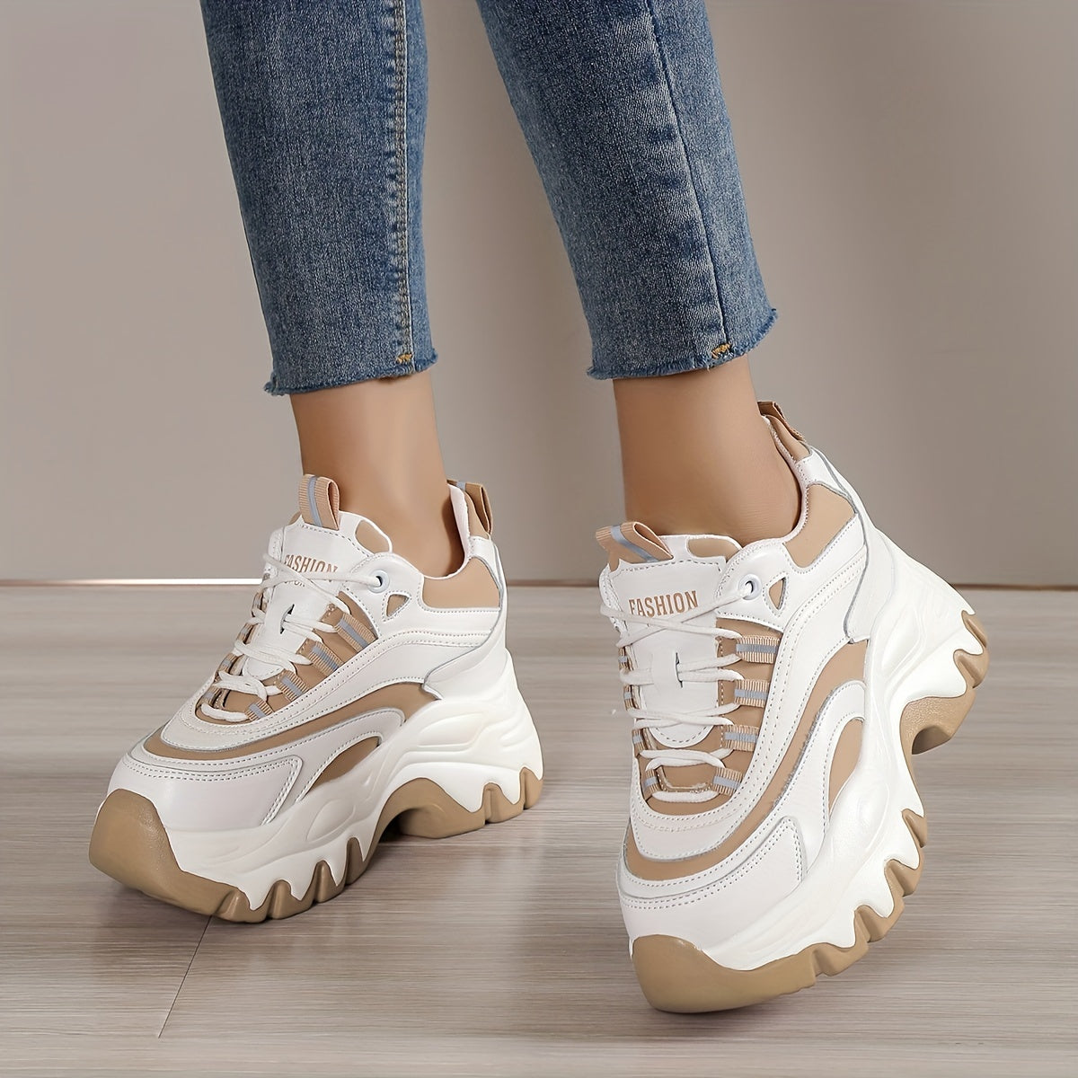 Women's Colorblock Chunky Sneakers with Platform Sole Lace-Up Casual Outdoor