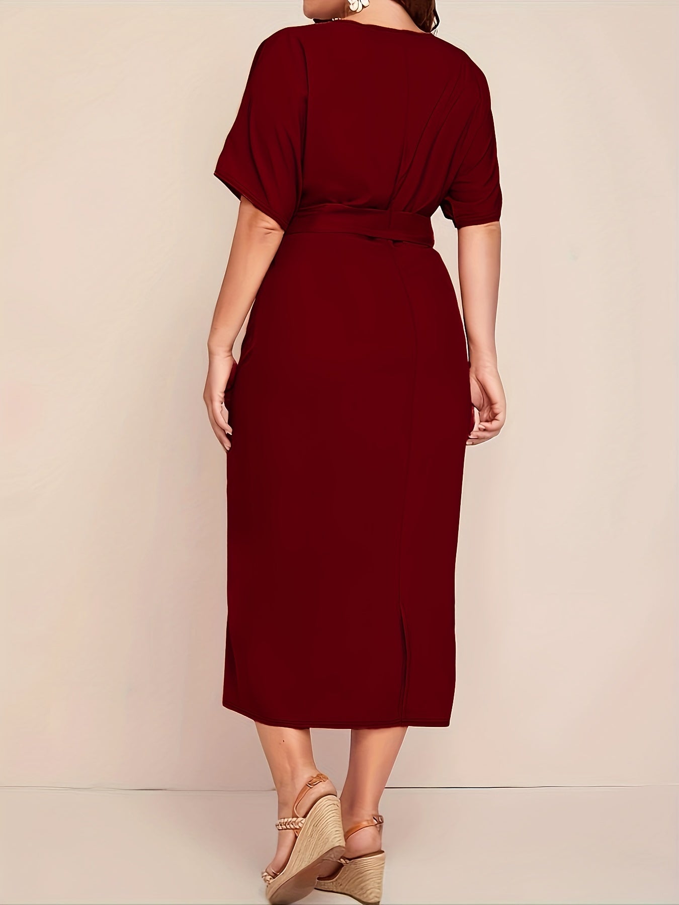 Bahor va kuz uchun bog'ichli yarmig'ir uzunlikdagi elegant ko'ylak, ayollar kiyimlari.