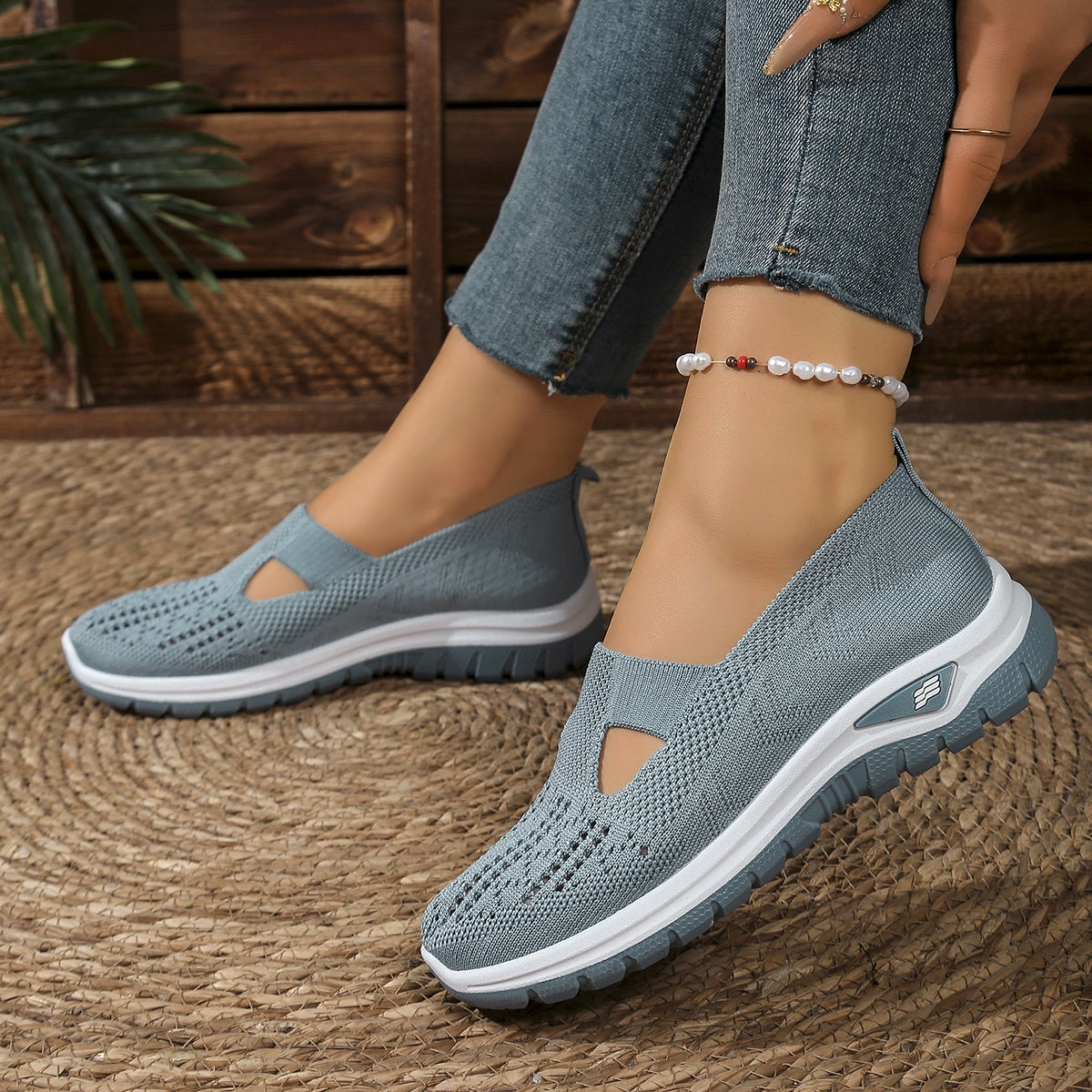 Women's Slip-On Sneakers Breathable Fabric Soft Sole Casual Shoes