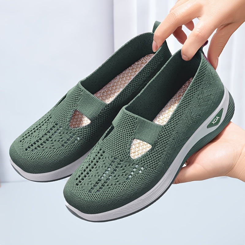 Women's Casual Slip-On Sneakers Lightweight Breathable Fabric Upper Rubber Sole for Spring Summer