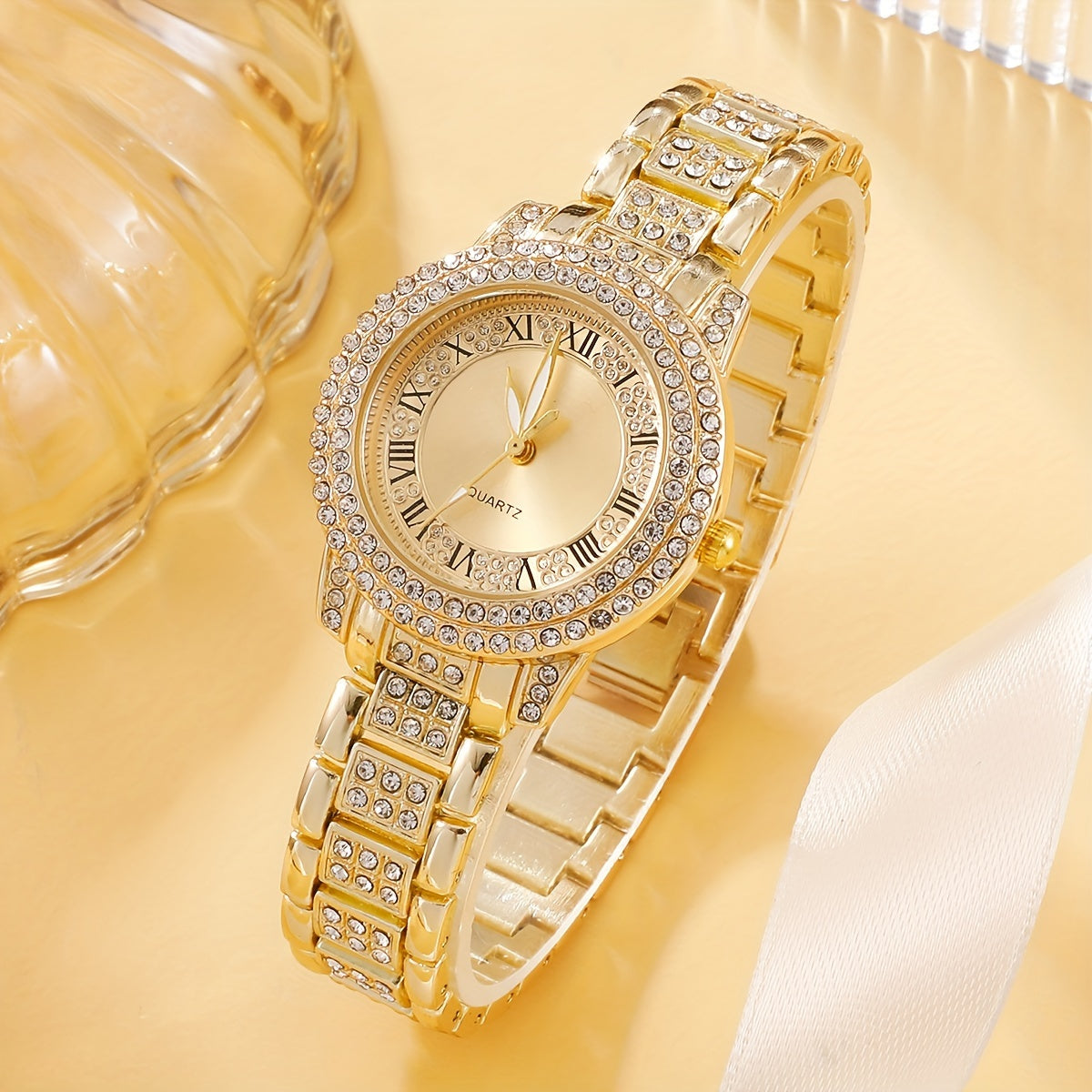 Ladies Round Quartz Watch with Luxury Bracelet for All Occasions
