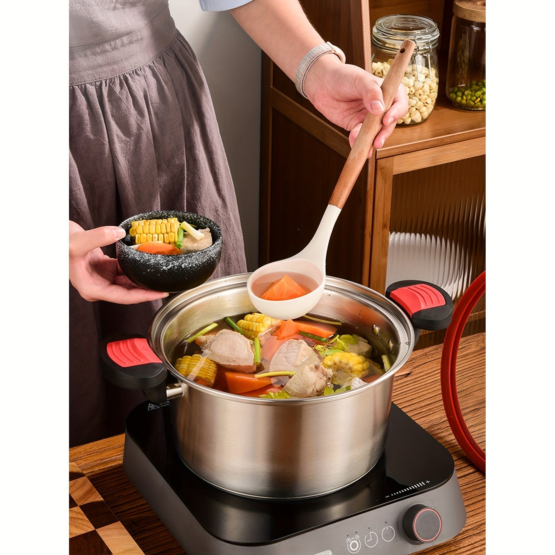 Stainless Steel Soup Pot with Double Bottom Glass Lid for Food Processing and Cooking