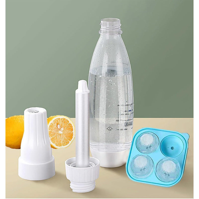 Qulay foydalanish uchun portativ soda tayyorlash mashinasi. Limon va muz kubi bilan bezatilgan 1L gazli suv tarqatuvchi. Uyda va ochiq havoda foydalanish uchun ideal. Oq, mustahkam plastmassa konstruktsiya.