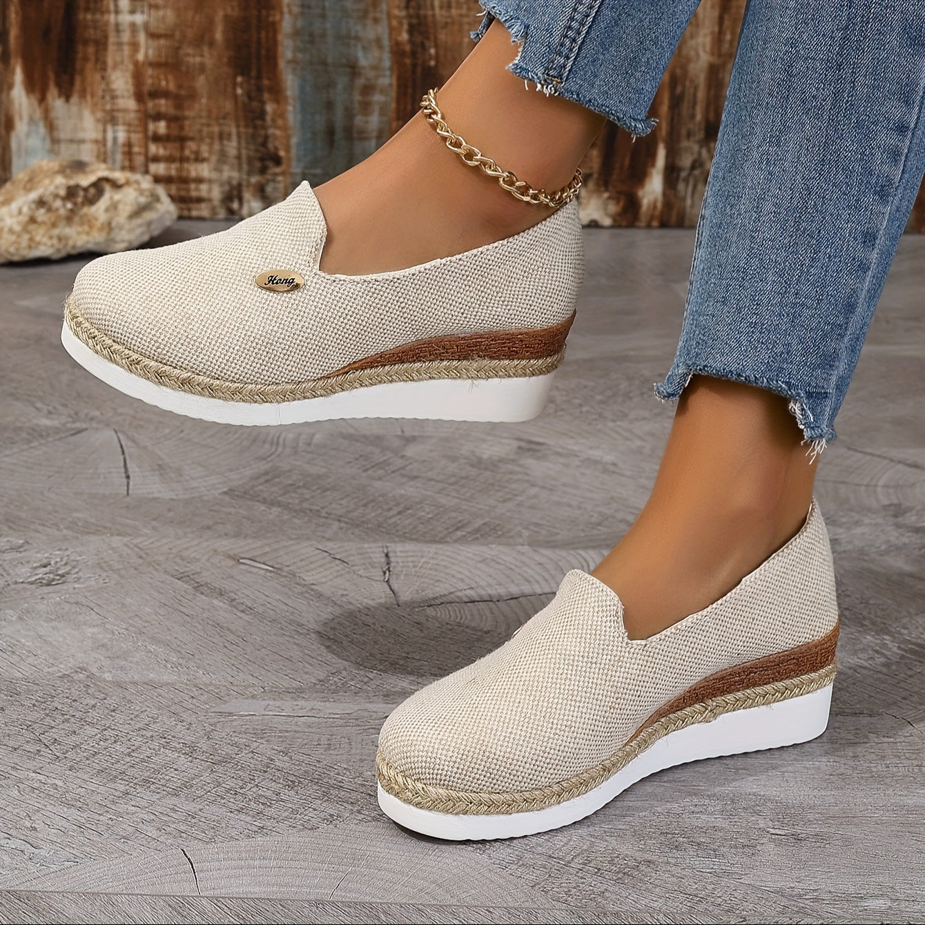 Plus Size Women's Slip-On Loafers With Cushioned Sole and Breathable Fabric