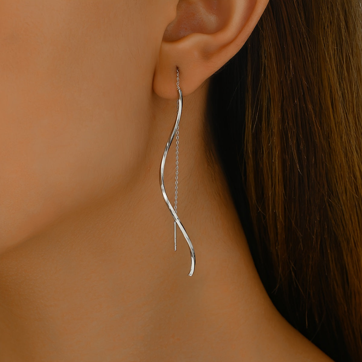 Women's Silver Simple Wave Tassel Drop Earrings Pair