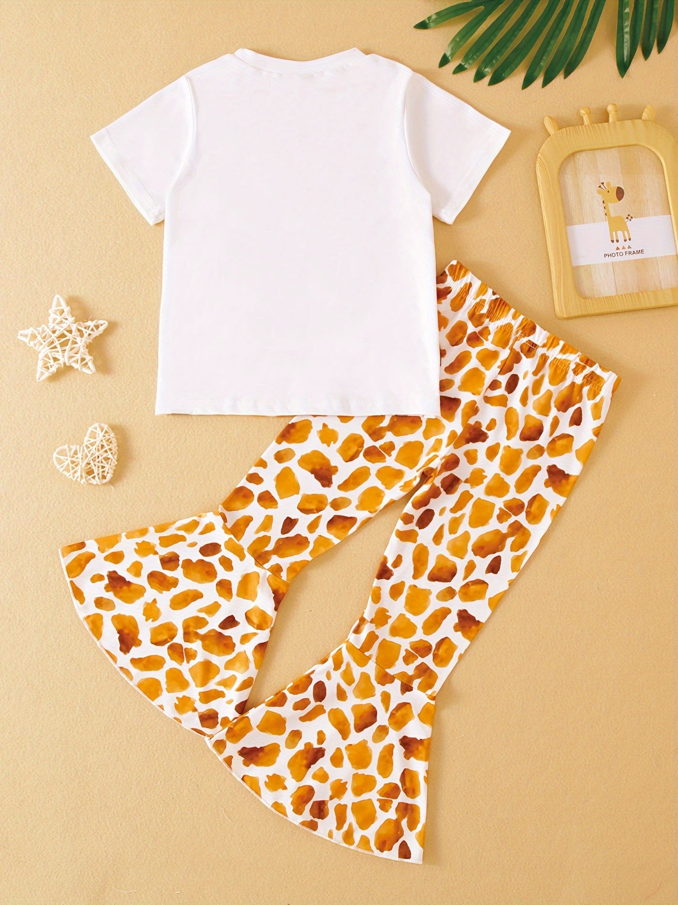 Kids' Summer 3D Giraffe Graphic T-Shirt and Flare Pants Set Polyester