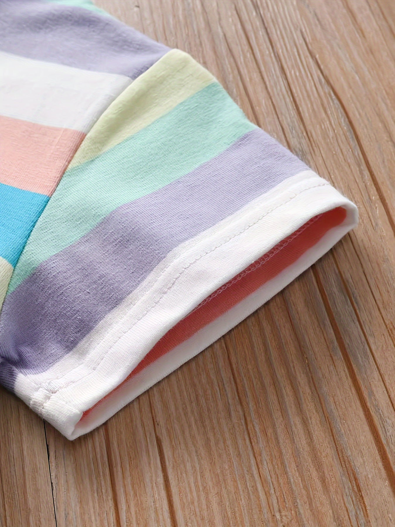 Girls Summer Clothing Set Cotton T-Shirt and Striped Shorts for Outdoor Activities